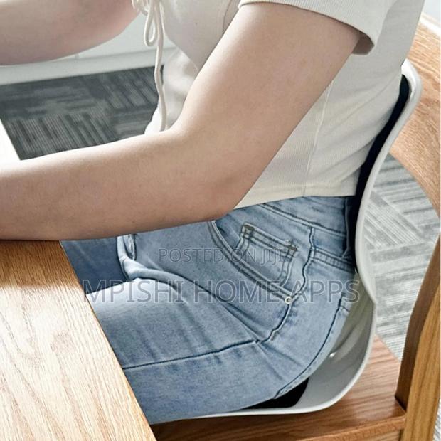Ergonomic Back Support Seat Cushion - thumbnail 17