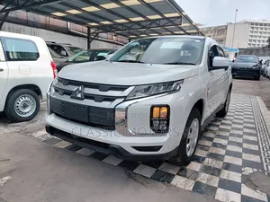 Mitsubishi RVR 2019 White