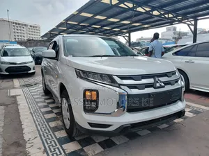 Mitsubishi RVR 2019 White