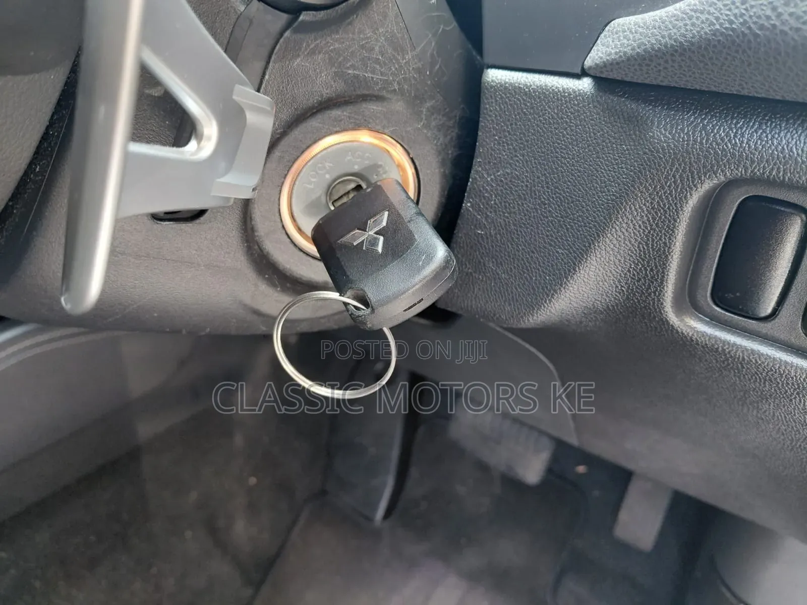 Mitsubishi RVR 2019 White