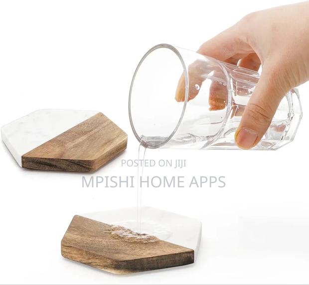 6pcs Hexagon White Marble and Wood Coasters - thumbnail 6