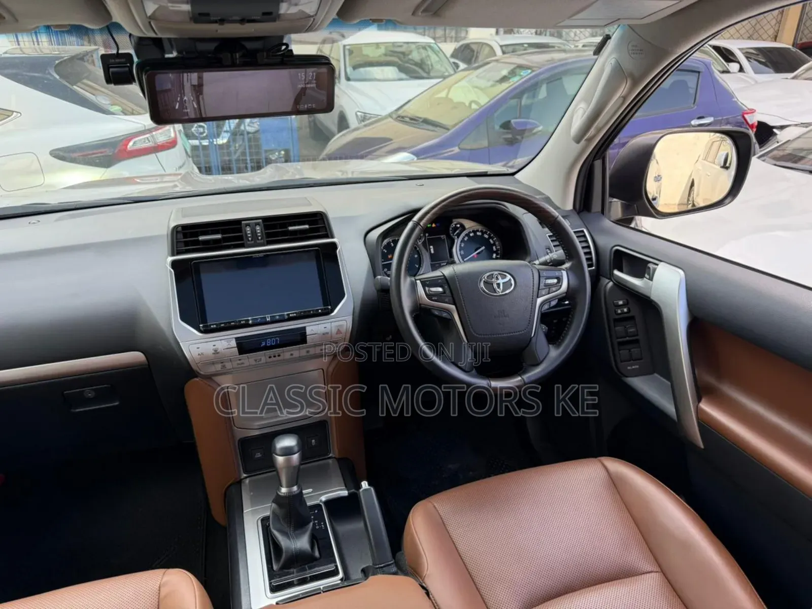 Toyota Land Cruiser Prado 2.7 2022 Gold