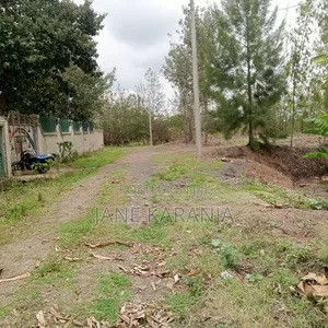 4.7 Acres Mwihoko Near Mutuya Police Station 40m Whole Block