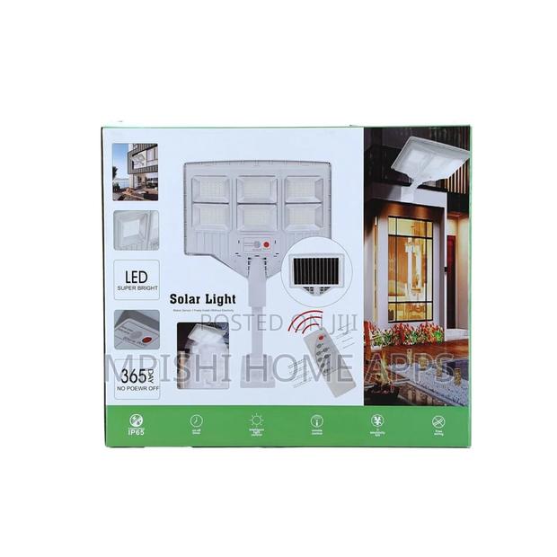 Dplight Solar Powered Street Lamp (360 Watts) - thumbnail 3