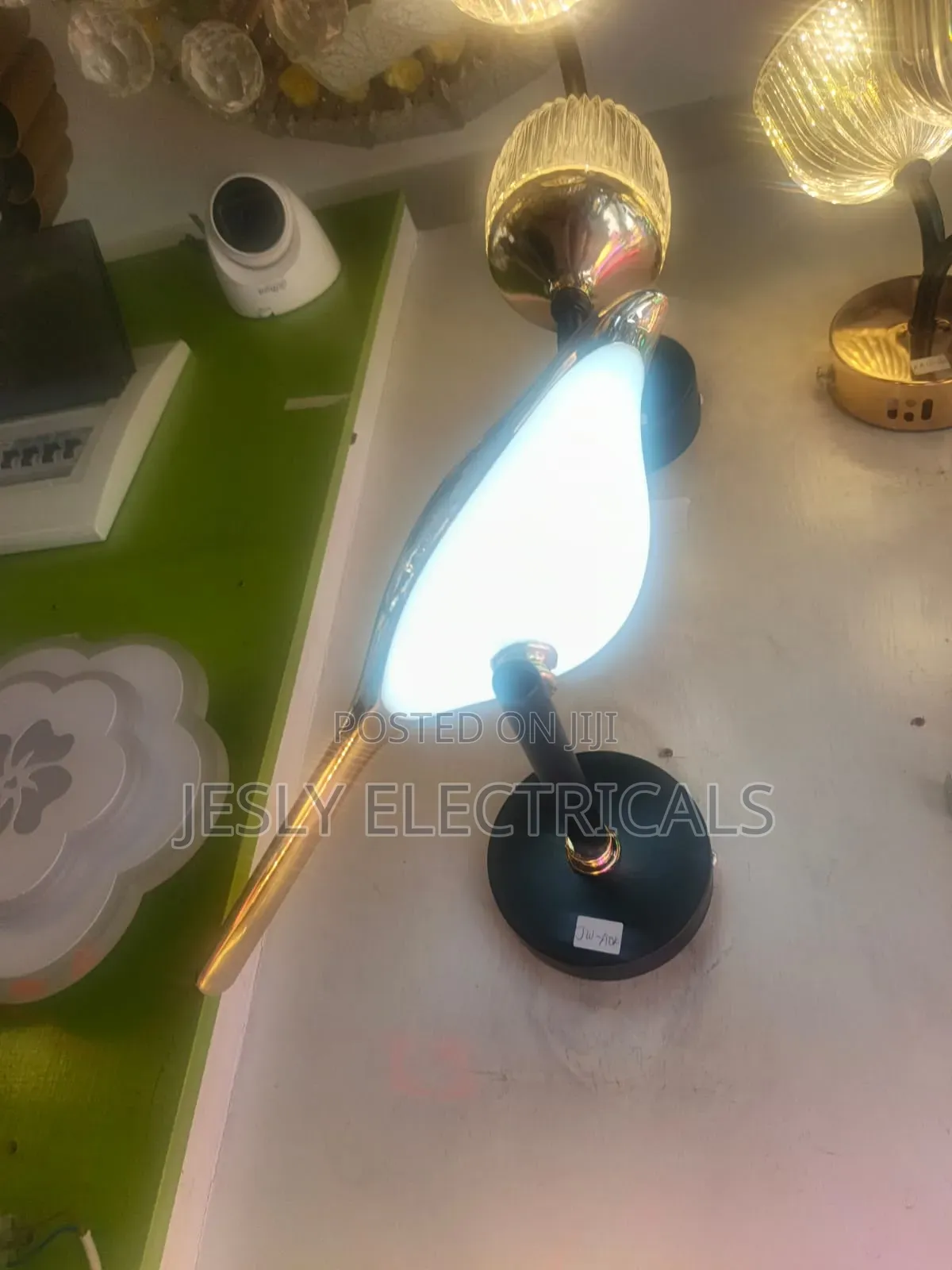 Nordic Style-Magpie Wall Light