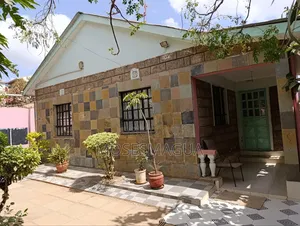 3bdrm House in Complex Utawala for sale
