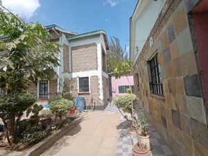 3bdrm House in Complex Utawala for sale