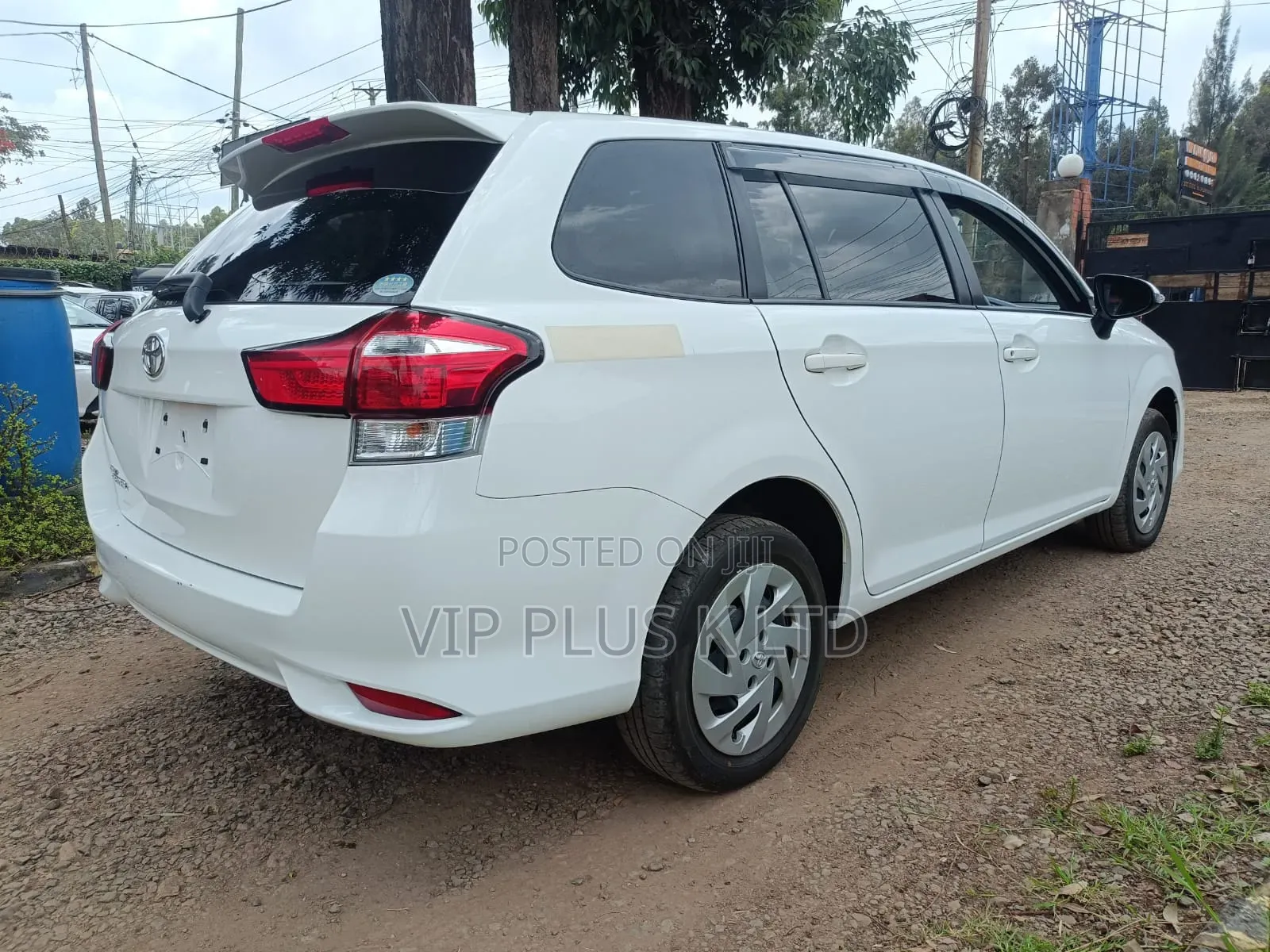 Toyota Corolla Fielder 1.5 Petrol AWD 2018 White
