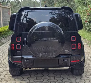 Land Rover Defender 2022 Black
