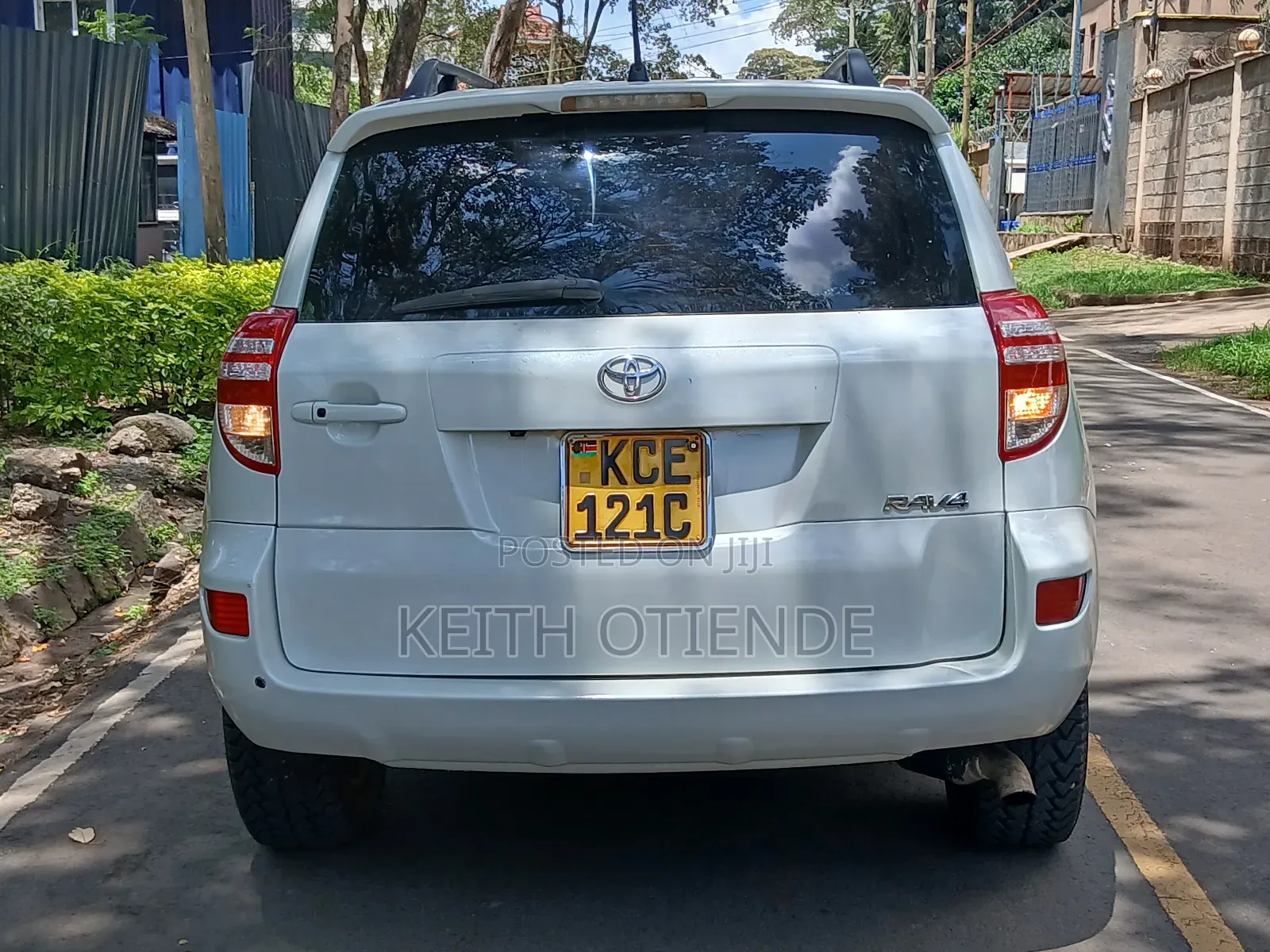 Toyota RAV4 2.5 2010 White