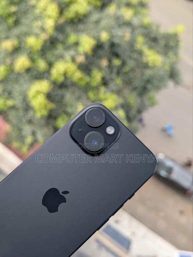 Apple iPhone 15 128 GB Black - thumbnail 5