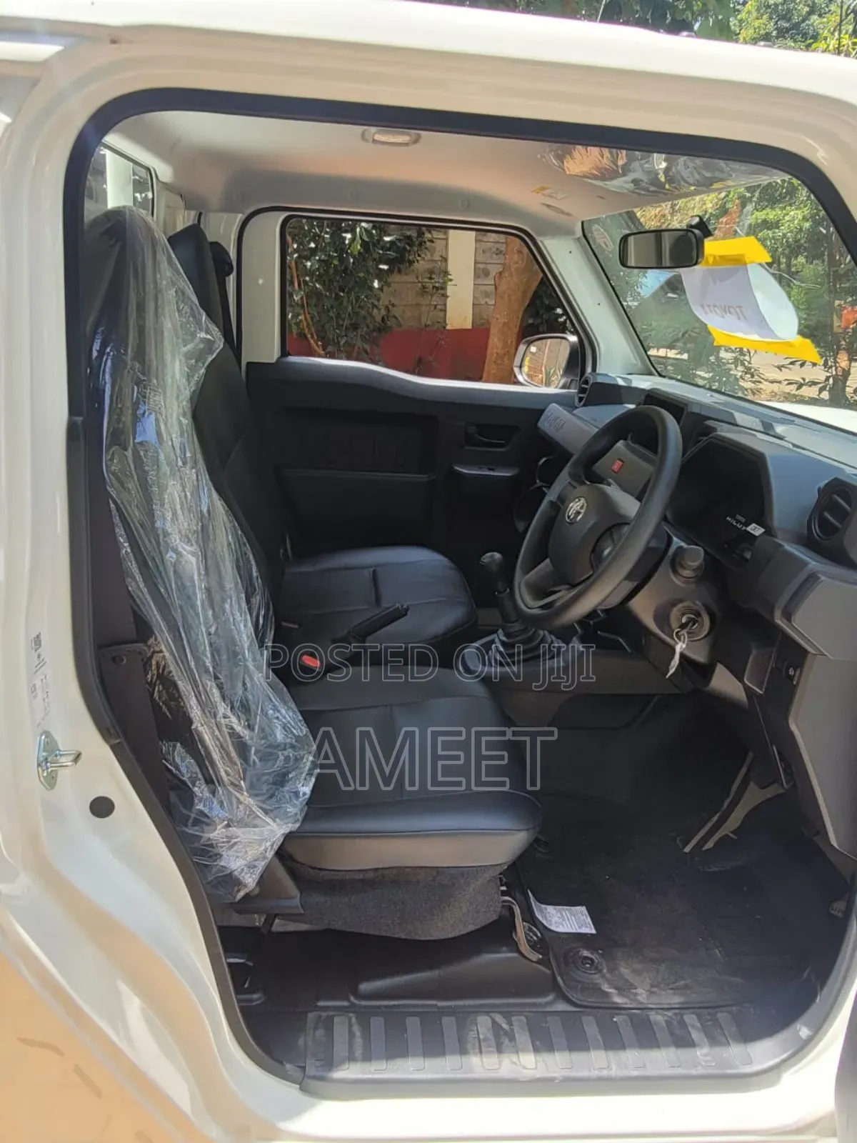 New Toyota Hilux 2024 White