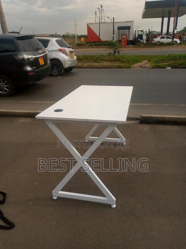 All White Single Frame Metallic Stand Table - thumbnail 2