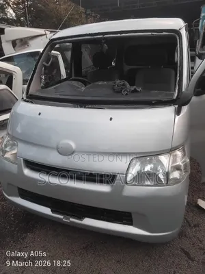 Toyota Townace Front Windscreen
