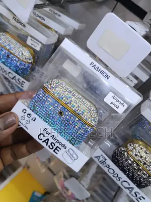 Stylish Airpods Pro 2 Case Luxurious Rhinestone Gradient Design