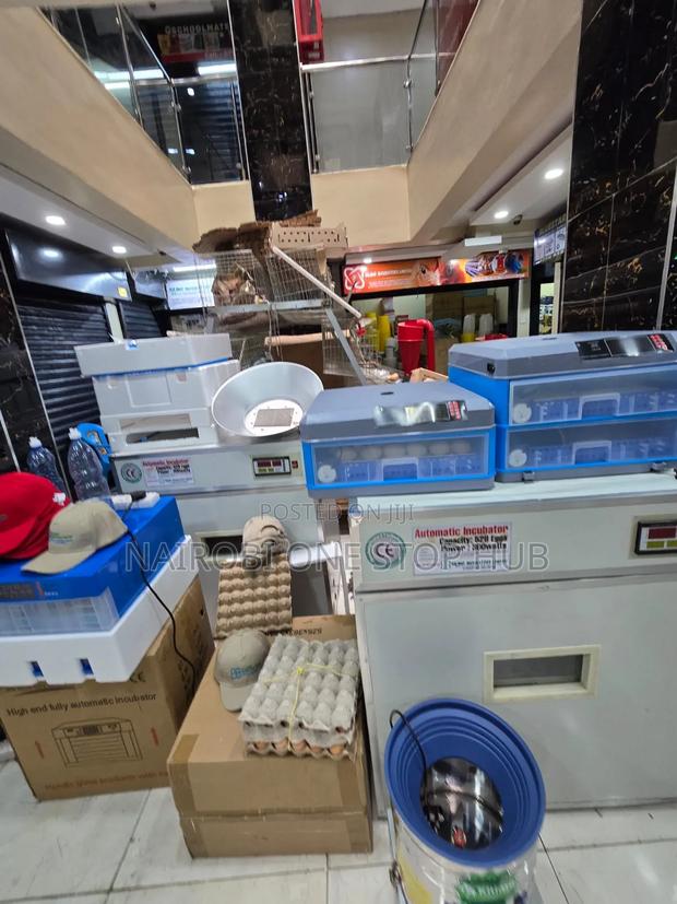 Quality Egg Incubator 136 Eggs - thumbnail 2