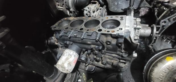 Toyota 3l Half Engine - thumbnail 3