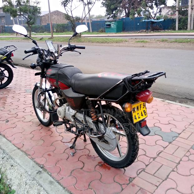 Bajaj Boxer 100 2022 Red - thumbnail 4