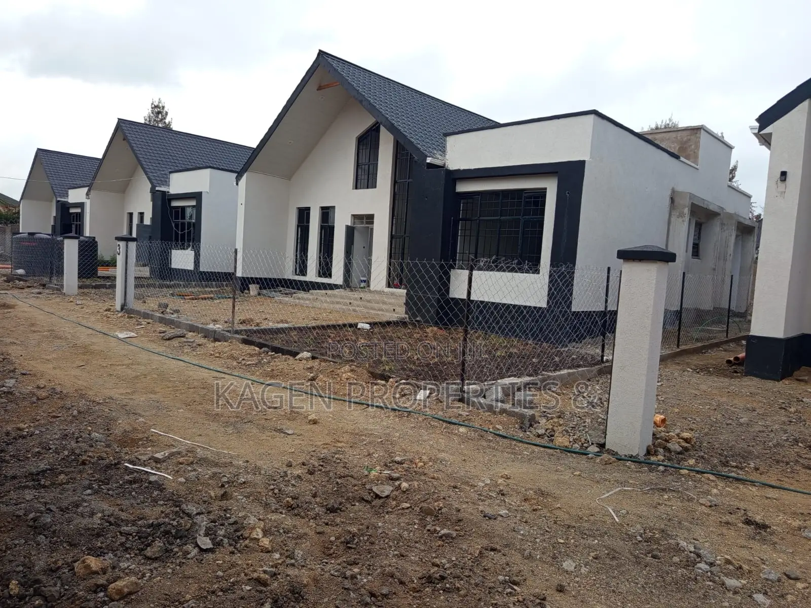 3bdrm Bungalow in Kitengela for sale