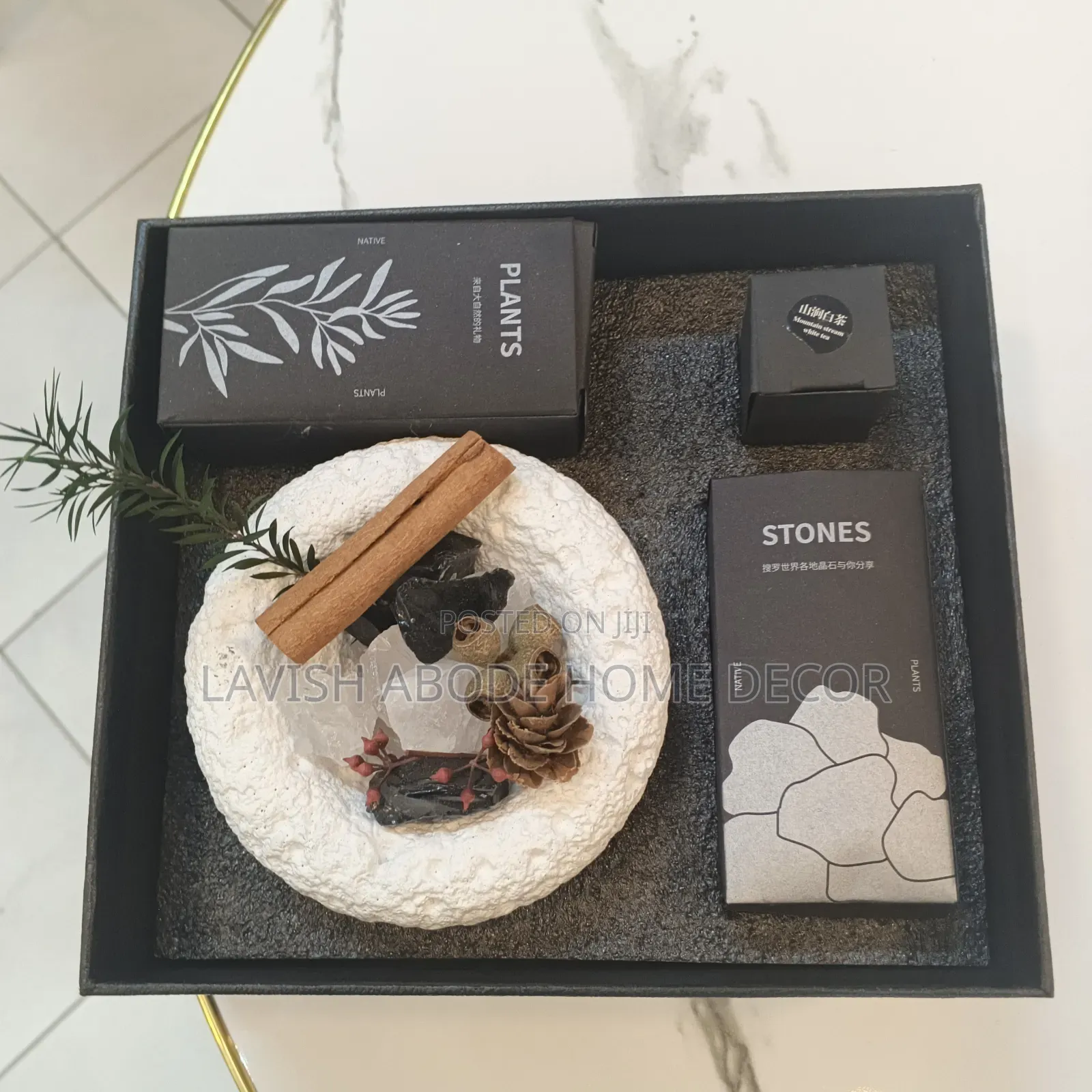 Classy Stone Essential Oil Diffuser .