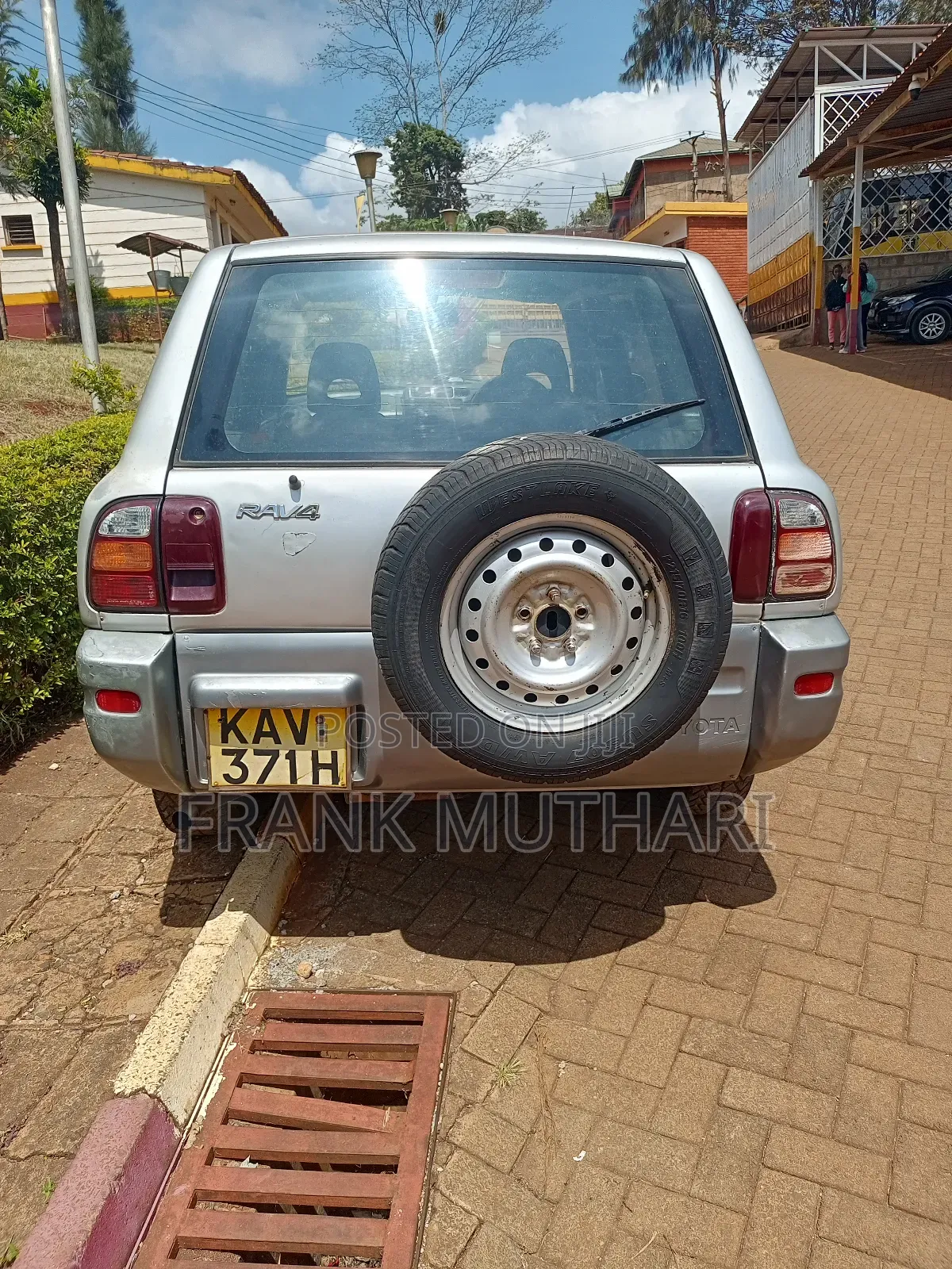 Toyota RAV4 Automatic 2000 Silver