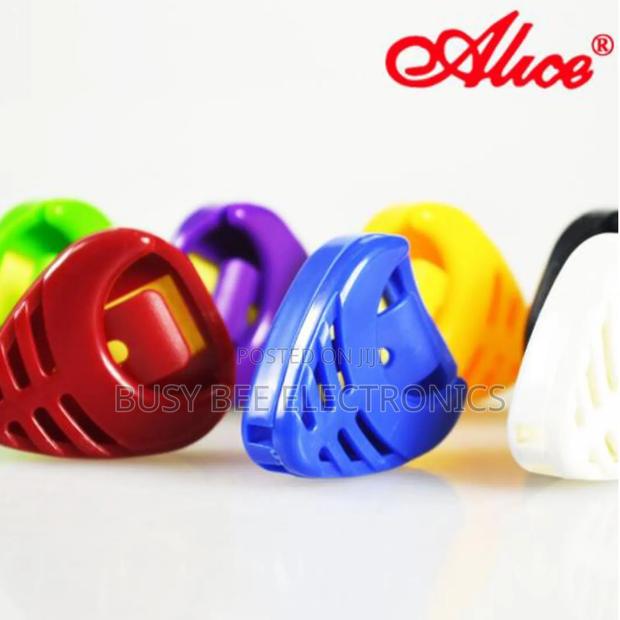 Heart-Shape Pick Holder - Alice - main view