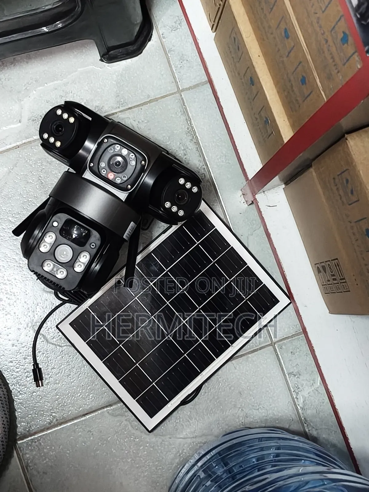 Intelligent Motion Detection Camera Solar Powered CCTV 3= Lenses