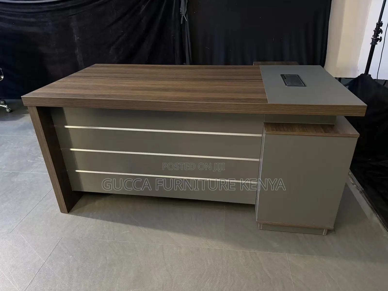 1.8 Meters L-Shaped Professional Office Table