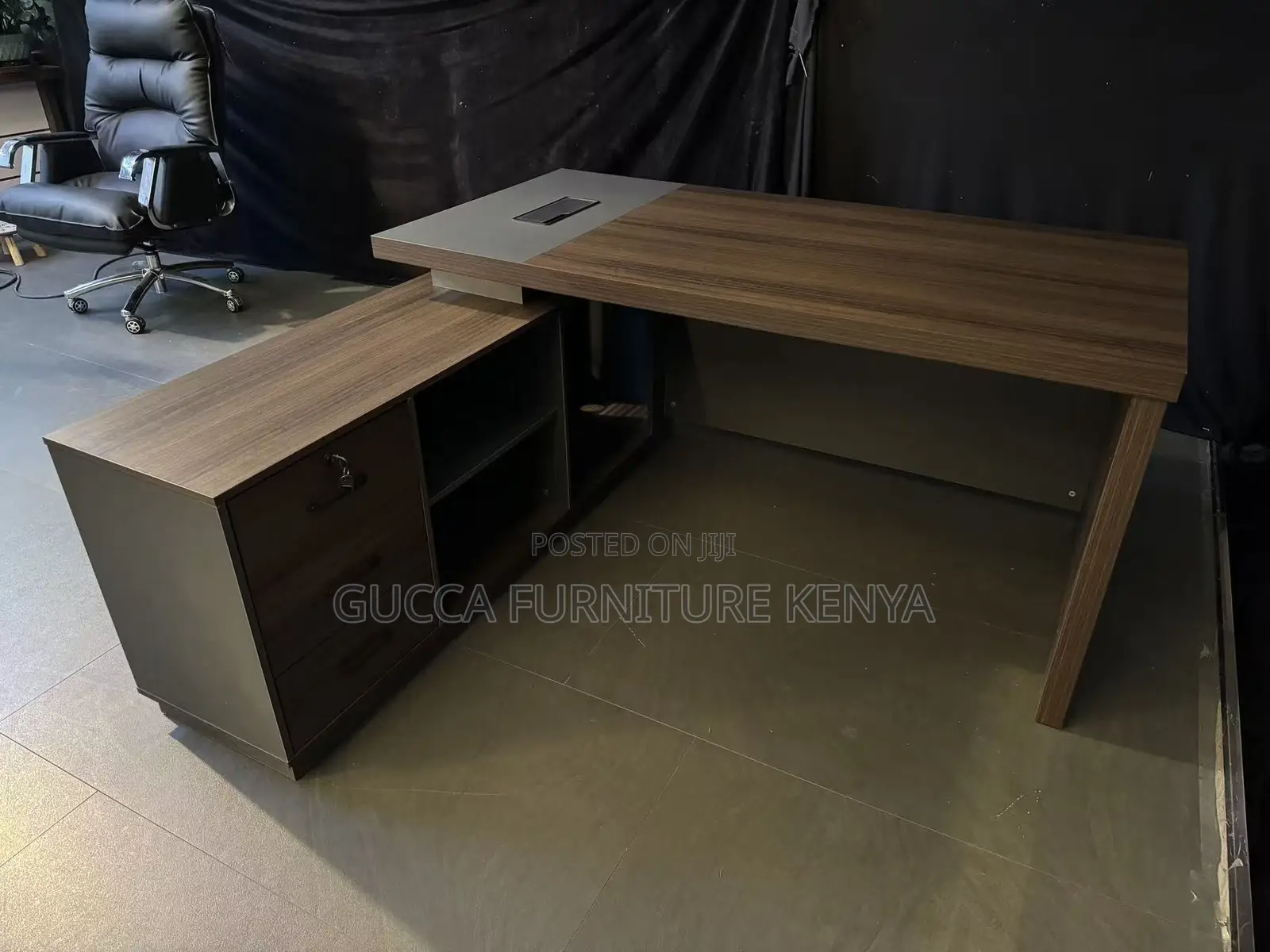 1.8 Meters L-Shaped Professional Office Table