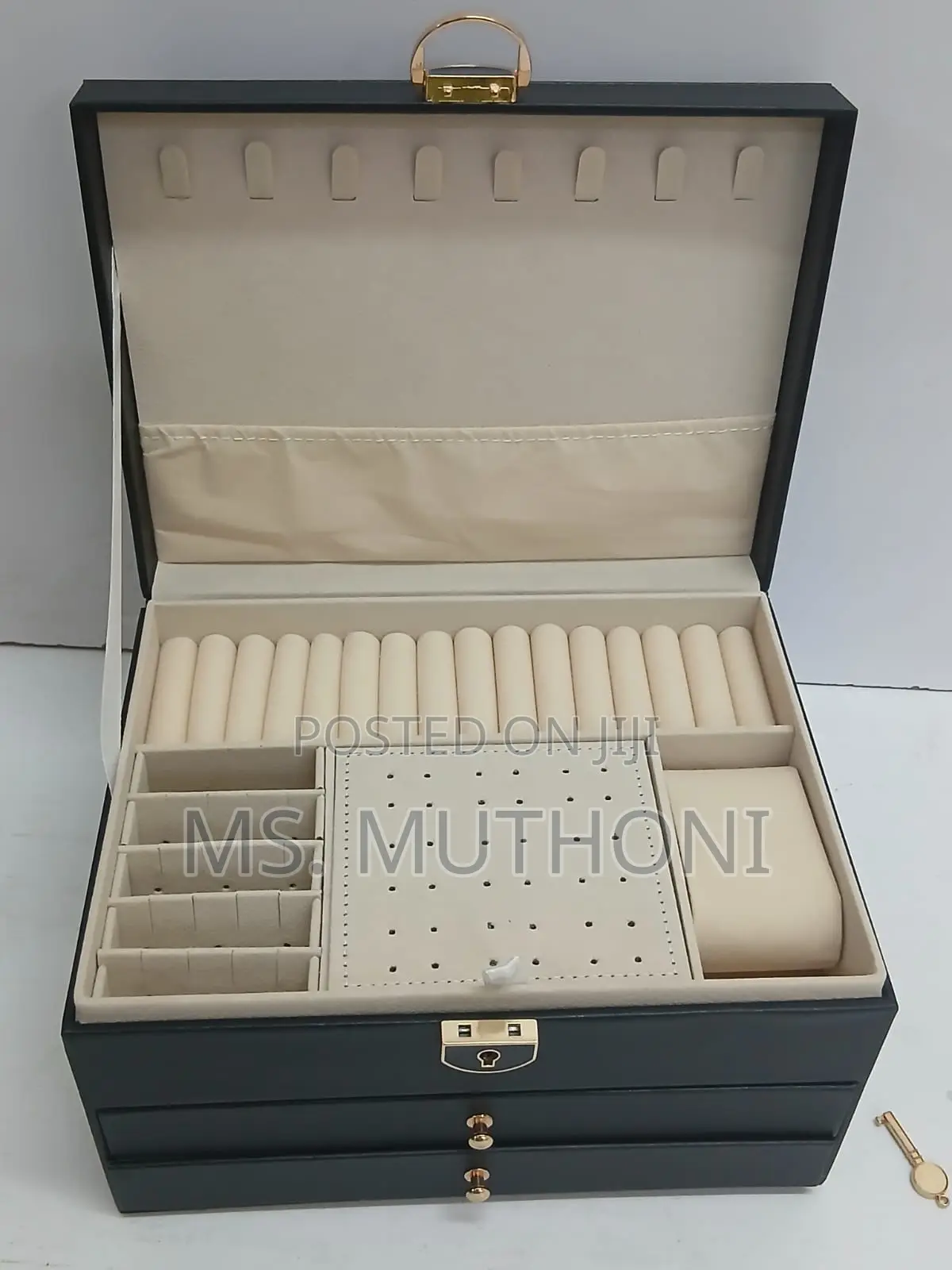 Lockable, Multi-Layered Jewelry Organizer Box,