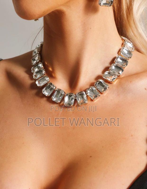 Crystal Necklace - thumbnail 3
