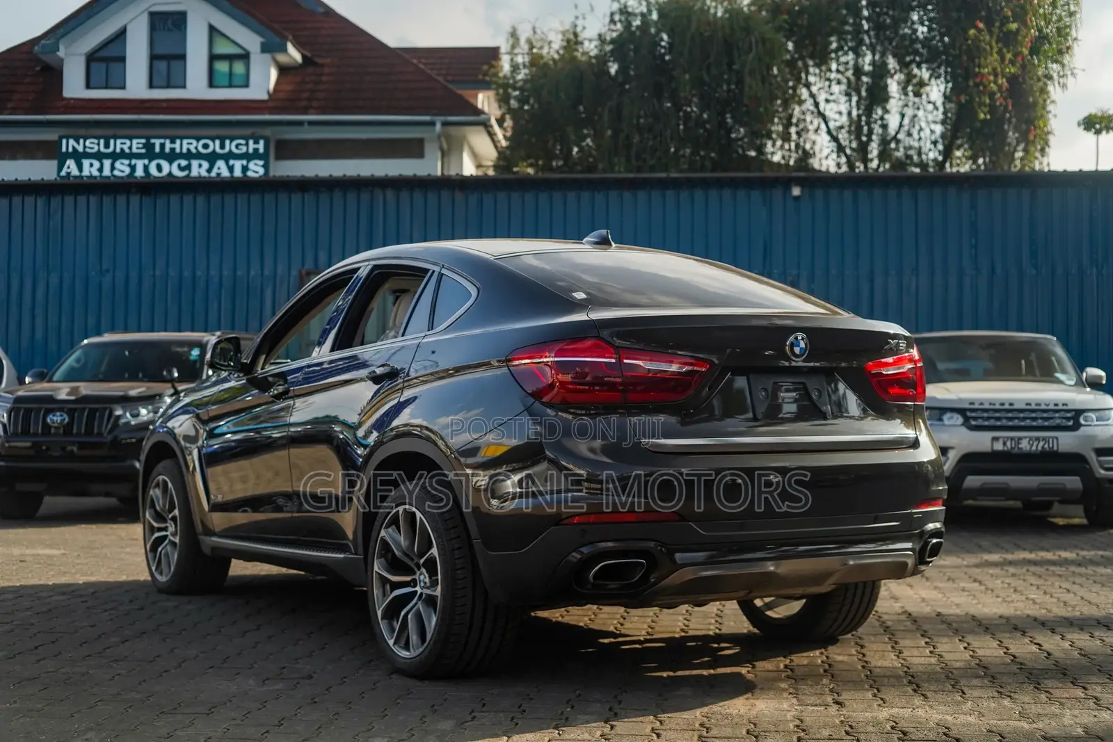 BMW X6 xDrive50i Coupe 4x4 (4.4L 8cyl 8A) 2016 Brown