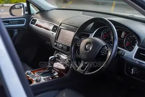 Volkswagen Touareg VR6 Executive AWD 4MOTION 2016 White