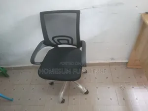 Simple and Classic Office Chair