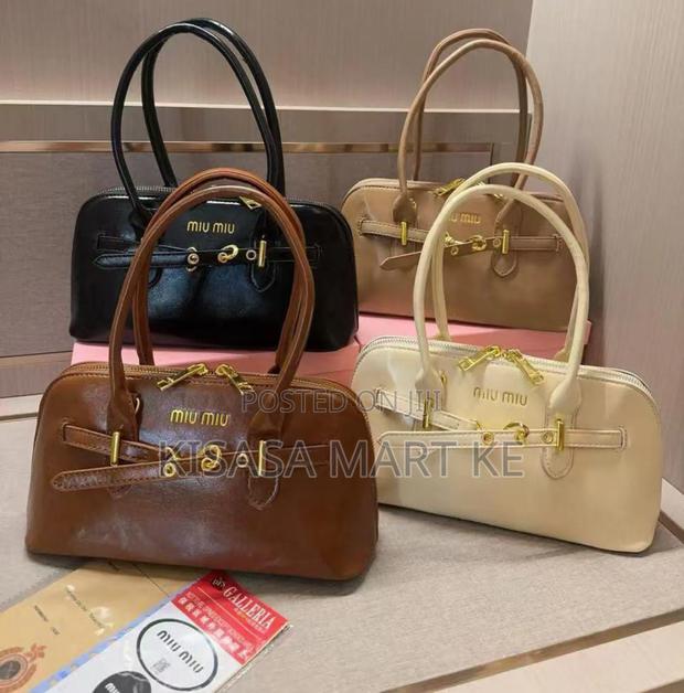 Unisex Bag.