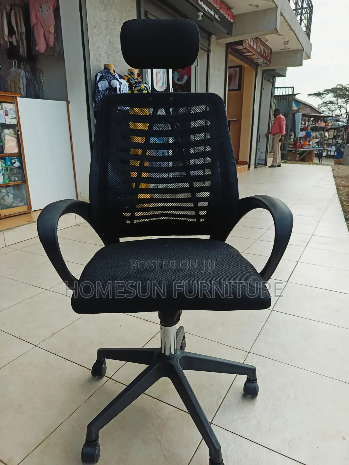 Classic Headrest Office Chair