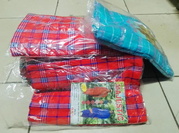 Warm Masai Shuka - main view