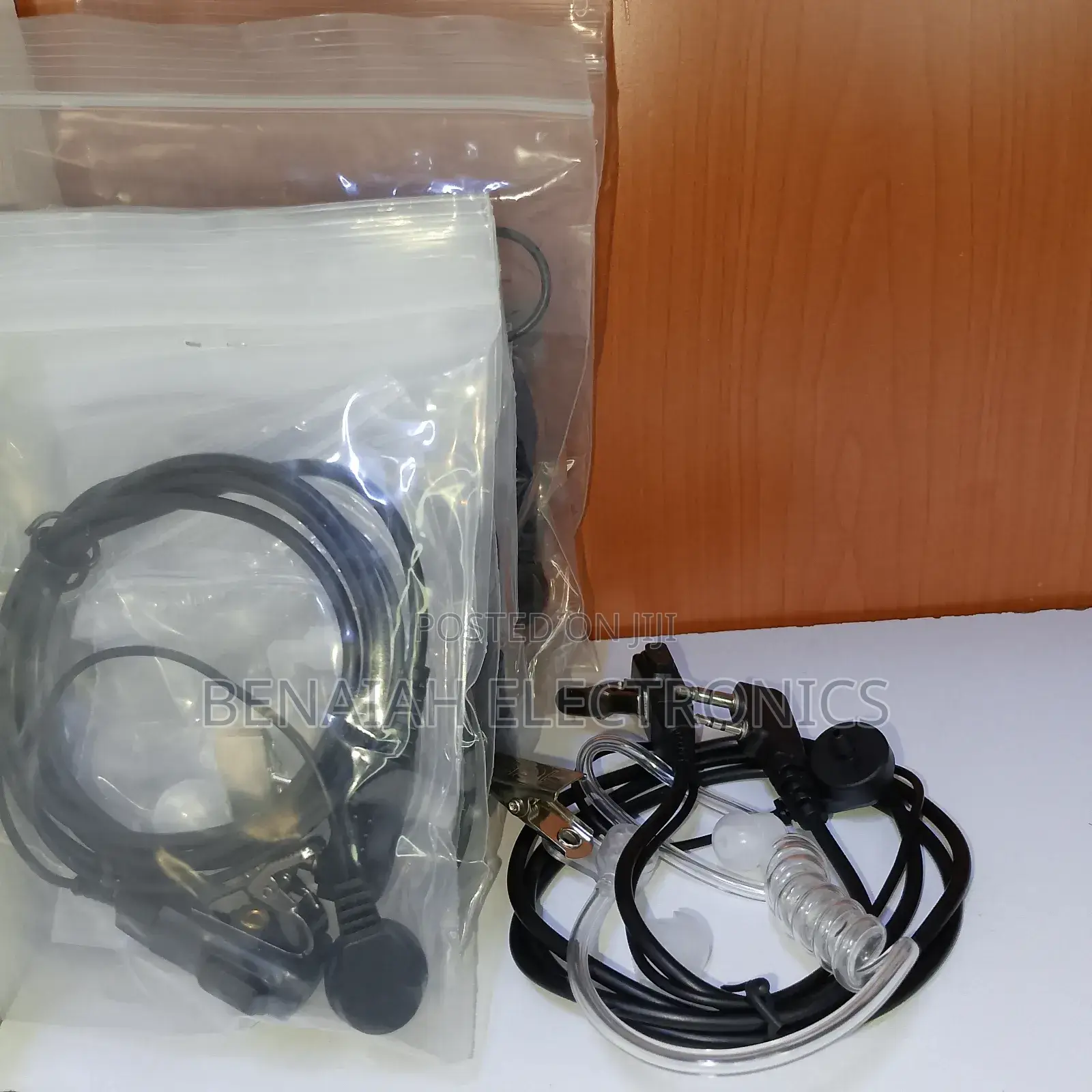 Walkie Talkie Earpiece With Noise Reduction