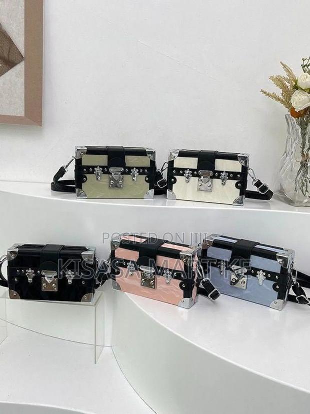 Ladies Sling Bag.