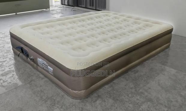 *Inflatable Queen Size Airbed Mattress With in Built Pump