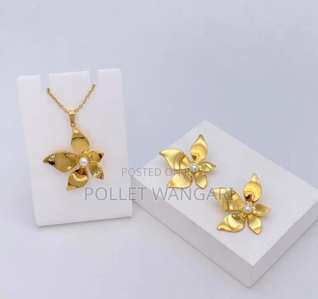 Classic Jewelry Sets - thumbnail 2