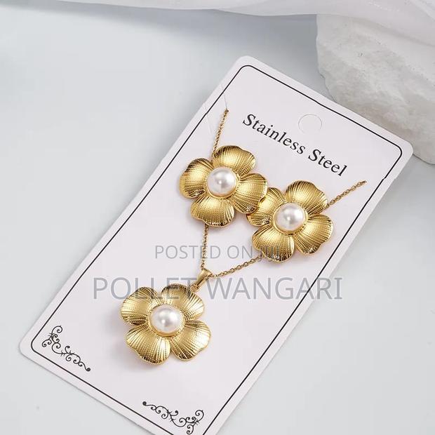 Classic Jewelry Sets - thumbnail 5