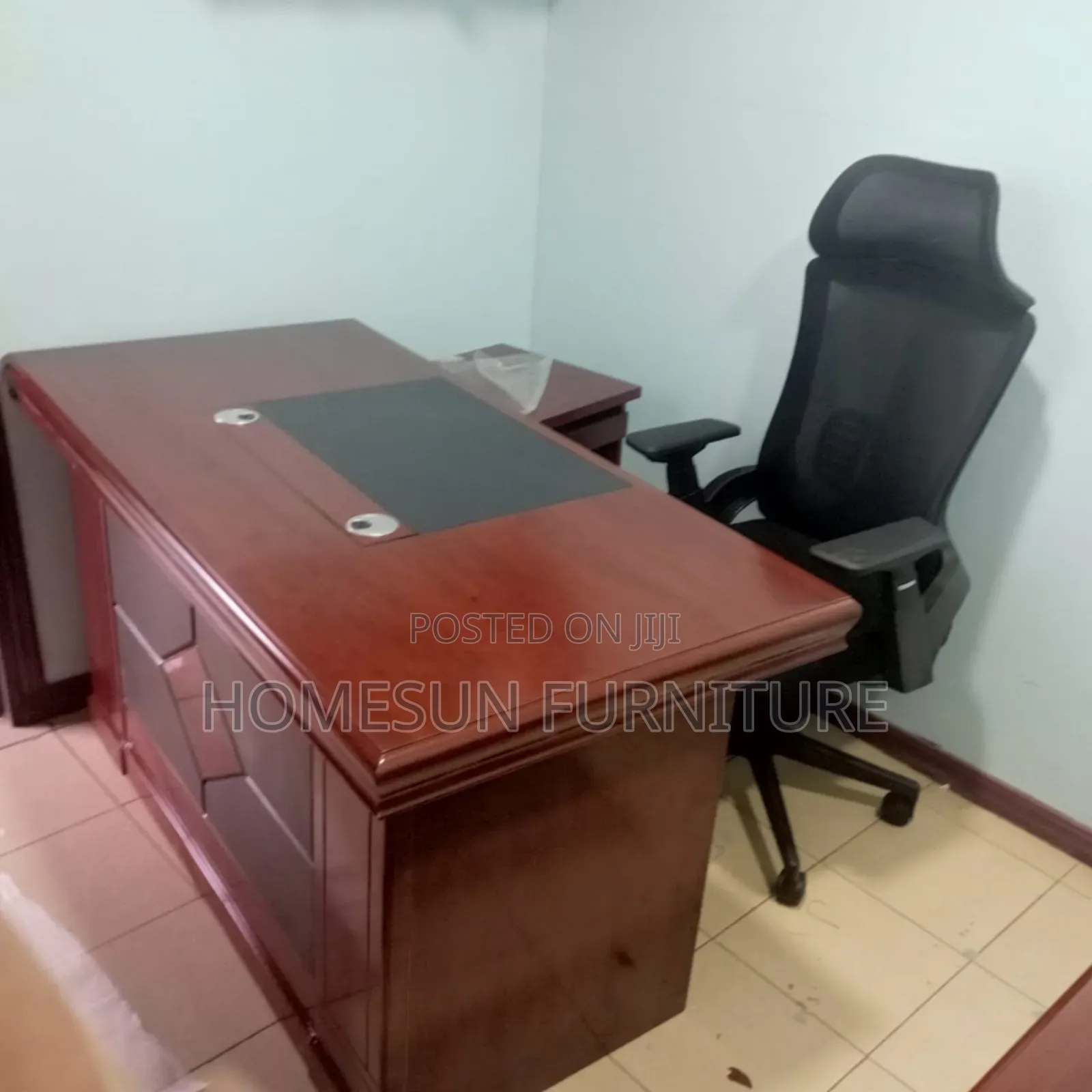 1.4m Mahogany Executive Desk