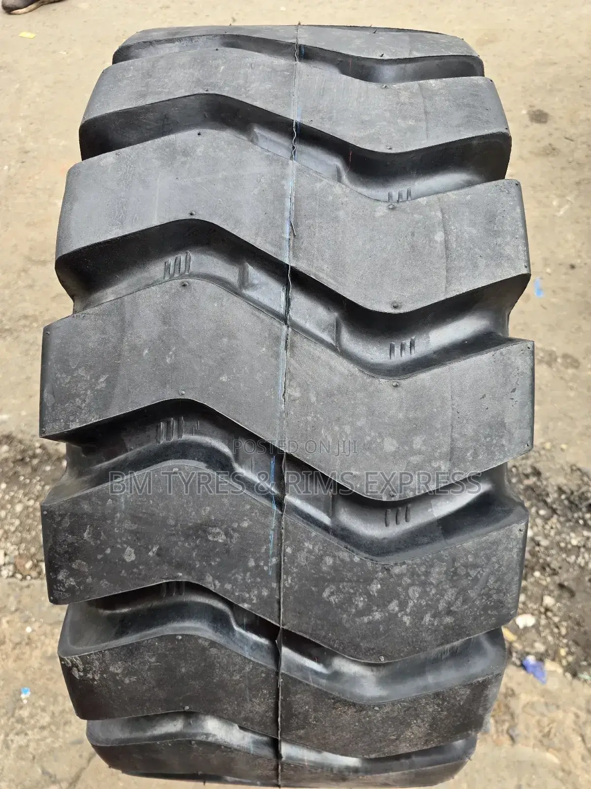 16/70 - 20 Roadlion (Tractor Tyres).