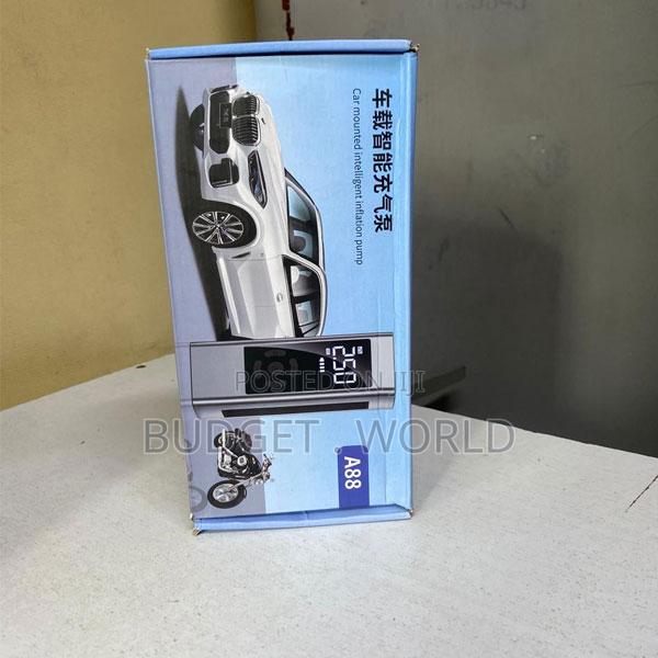 A88 Rechargeable Digital Tyre Pump With Led Light