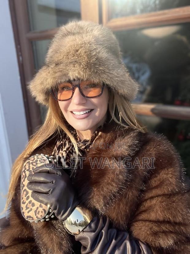 Fur Bucket Hats - thumbnail 9