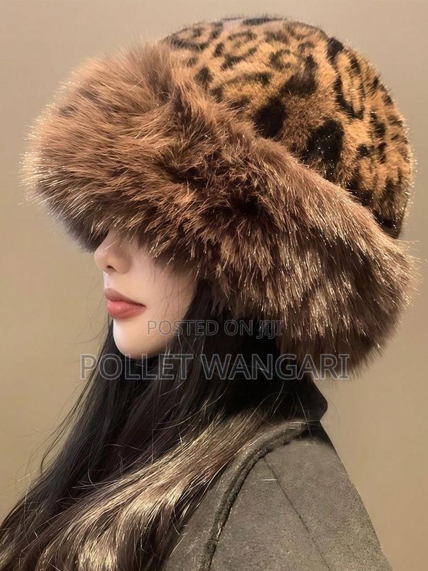 Fur Bucket Hats - thumbnail 2