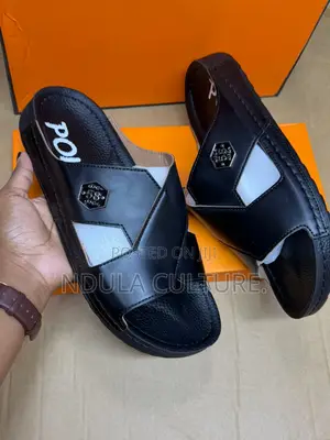 Pole Sandals