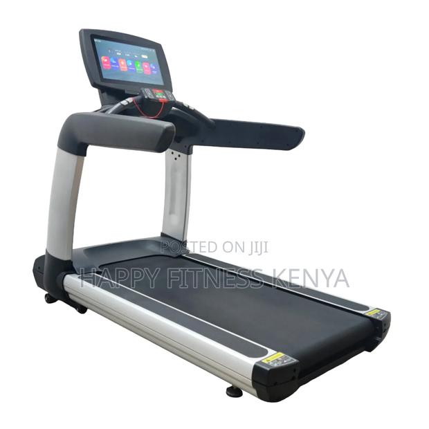 Commercial Life Fitness Treadmill Available in Kenya, Utawala, Ruai
