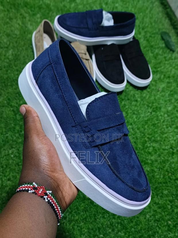 Quality Shoes - thumbnail 2